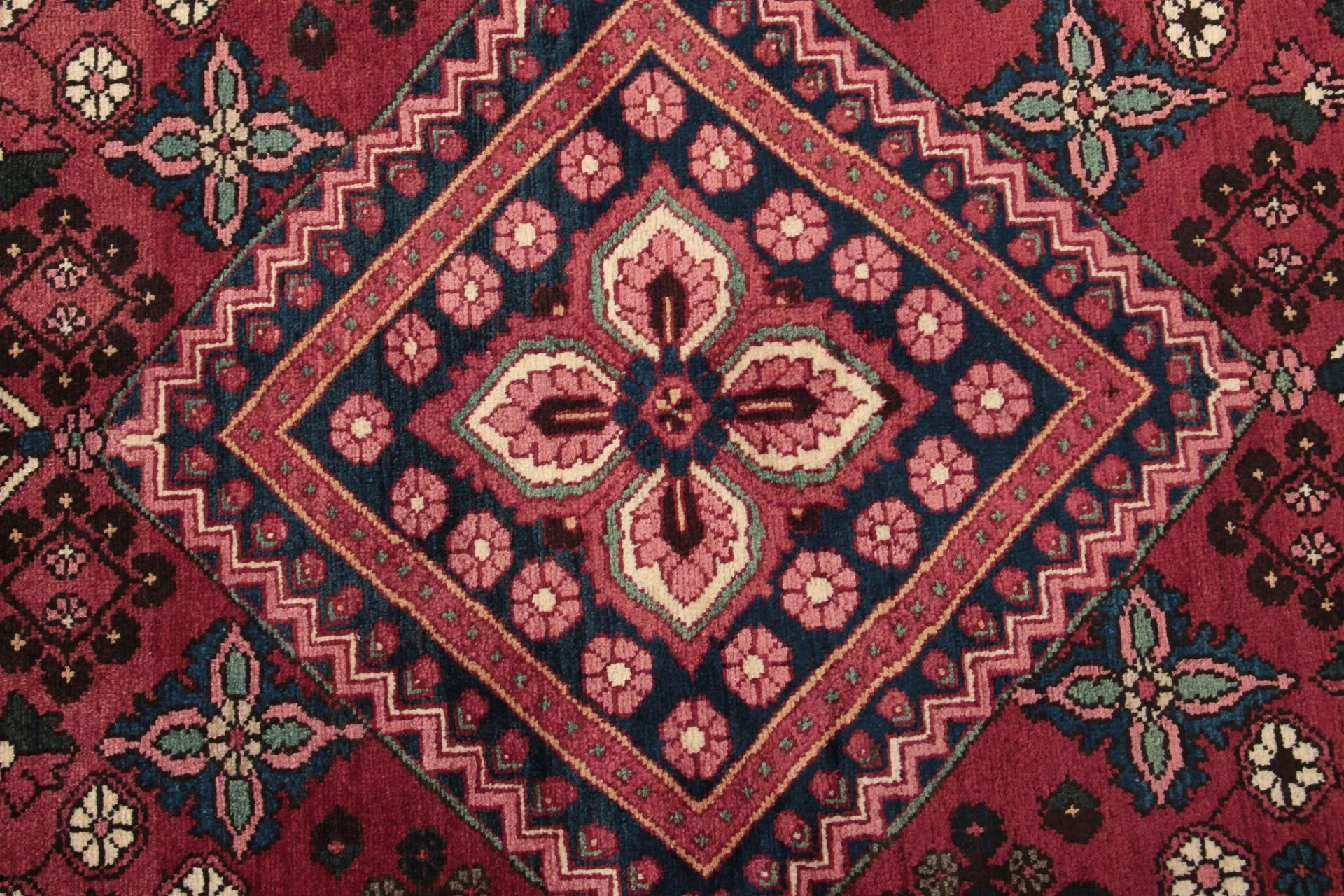 Alternative view of Hand-Knotted Bakhtiari Persian Rug, 137 × 212 cm, Wool