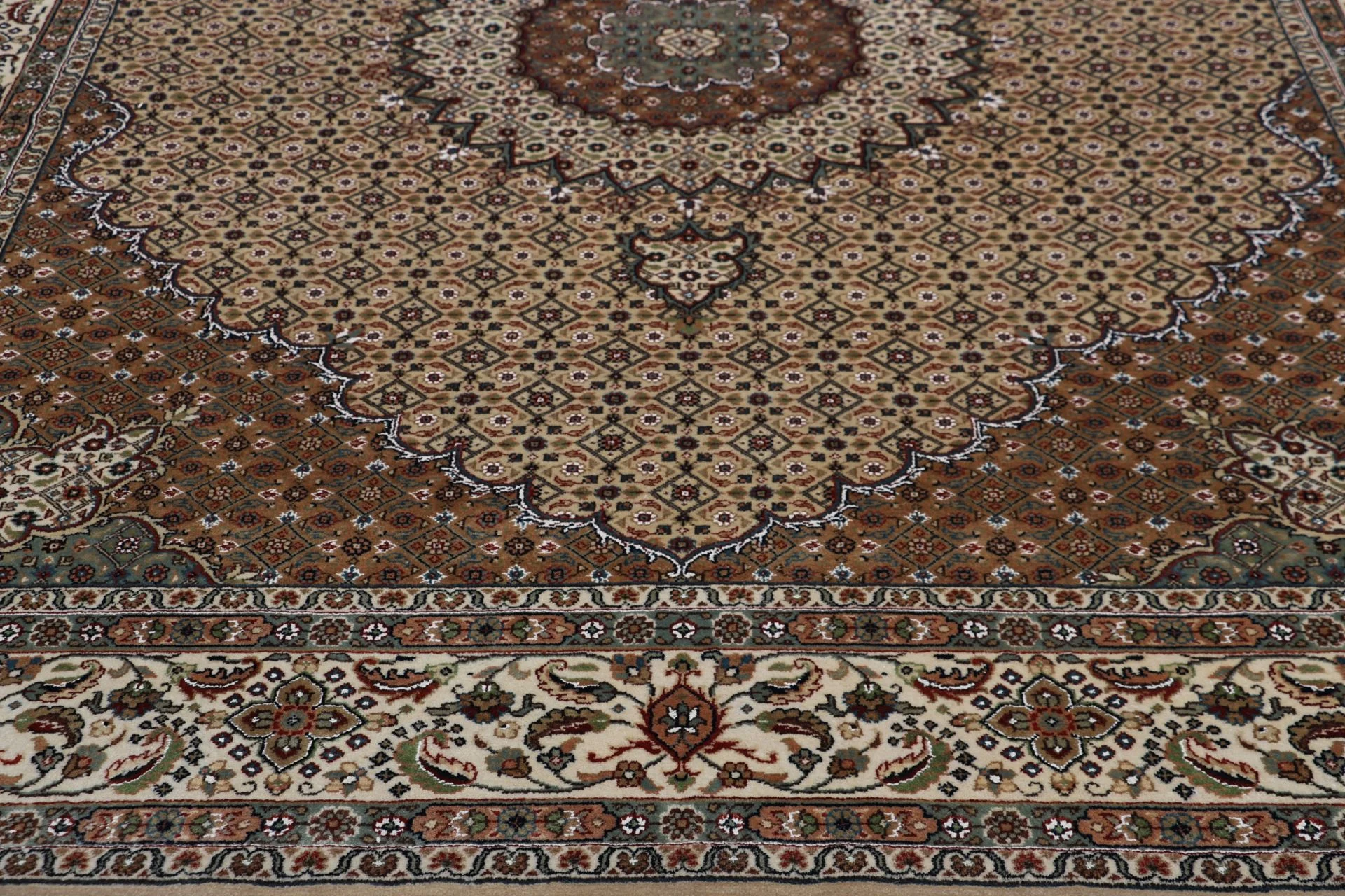 Wool Moud Indian Rug 200 × 249 cm, hand-knotted - Image 7