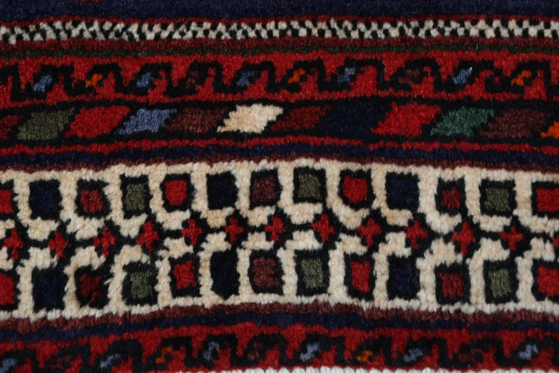 Wool Persian Rug 163 × 230 cm, hand-knotted - Image 8