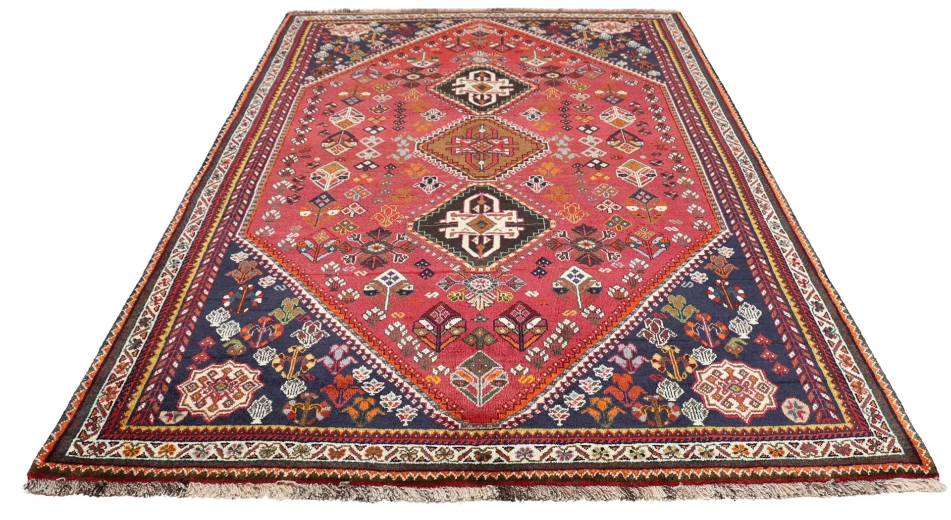 Alternative view of Shiraz Persian Rug 157 × 245 cm in Wool, hand-knotted