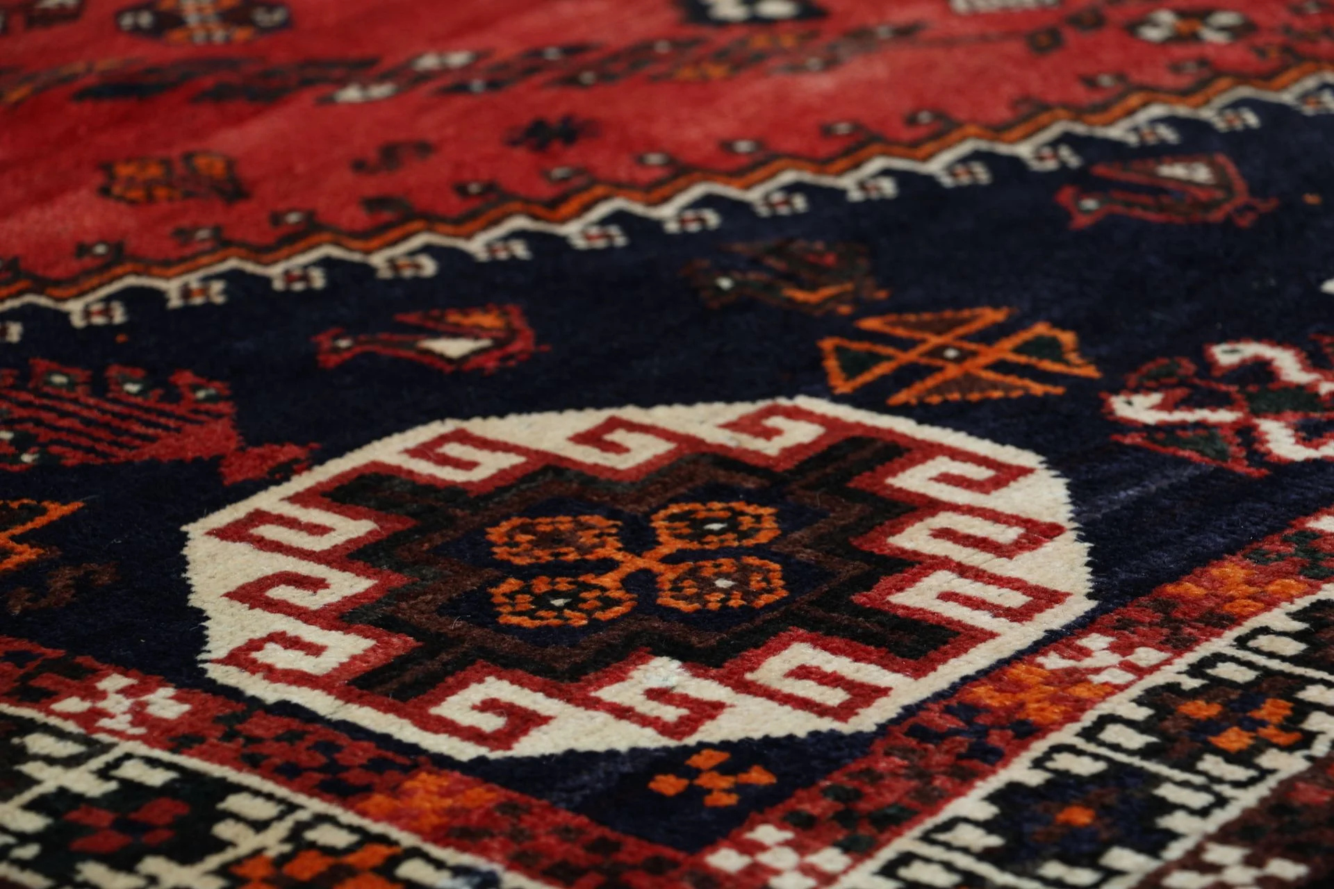 Shiraz Persian Rug 155 × 255 cm in Wool, hand-knotted - Image 5
