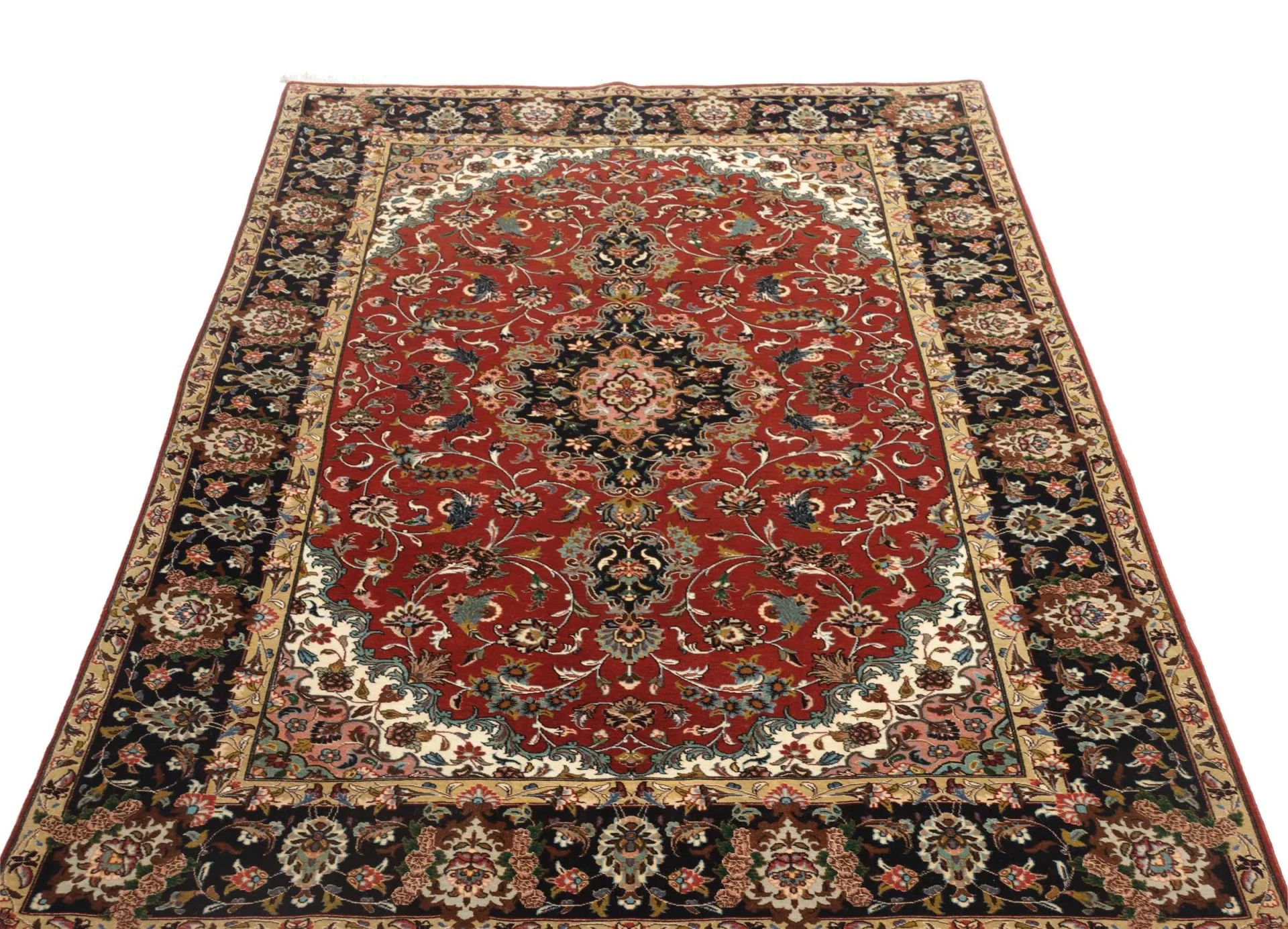 Qom Persian Rug 141 × 210 cm in Wool, hand-knotted - Image 4