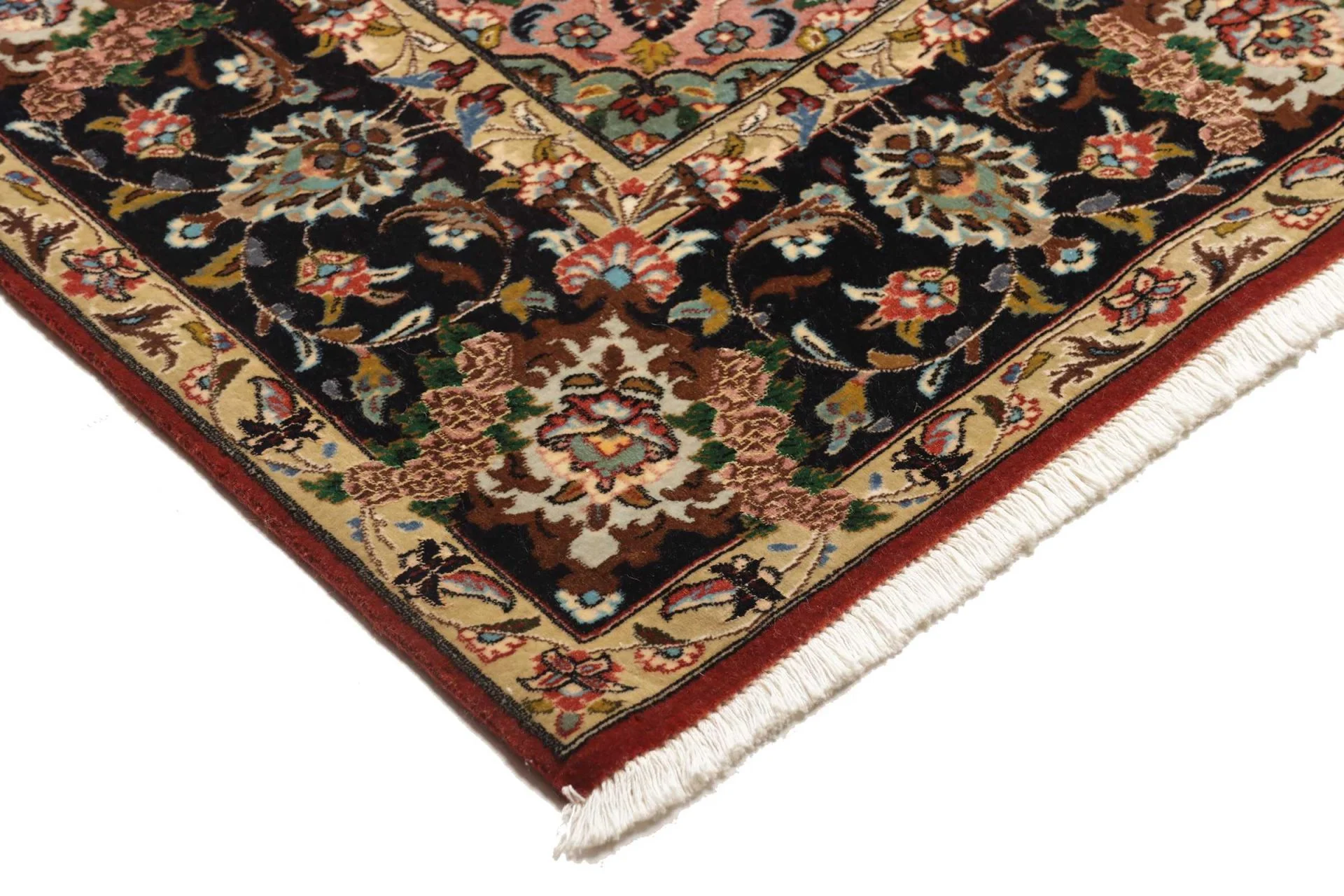 Qom Persian Rug 141 × 210 cm in Wool, hand-knotted - Image 5