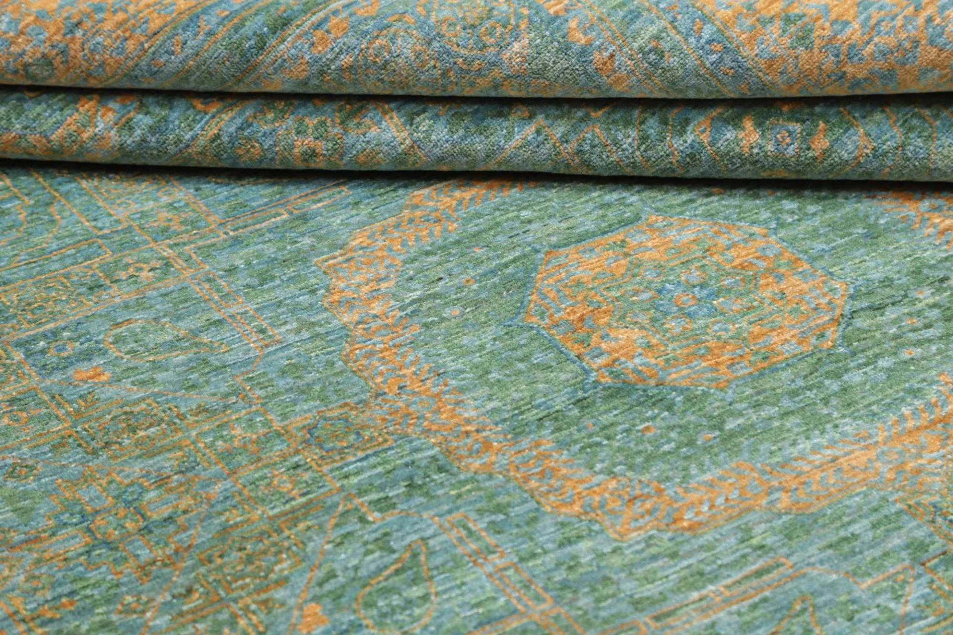 Alternative view of Hand-Knotted Mamluk Pakistani Rug, 174 × 239 cm, Wool