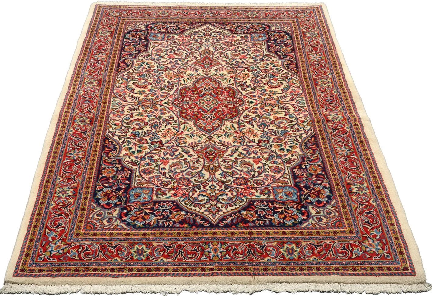 Alternative view of Wool Sarouk Persian Rug 138 × 217 cm, hand-knotted