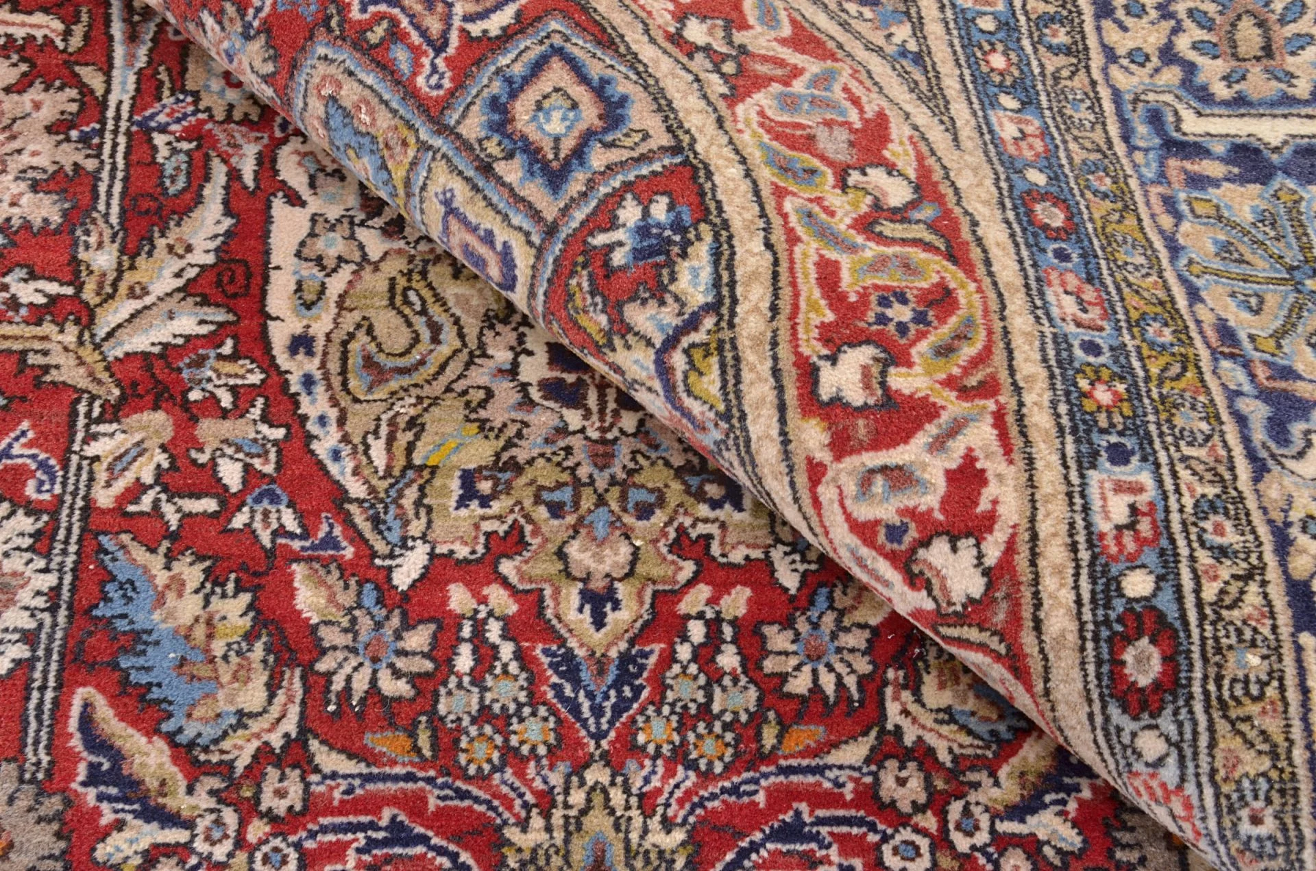 Qom Persian Rug 140 × 200 cm in Wool, hand-knotted - Image 5