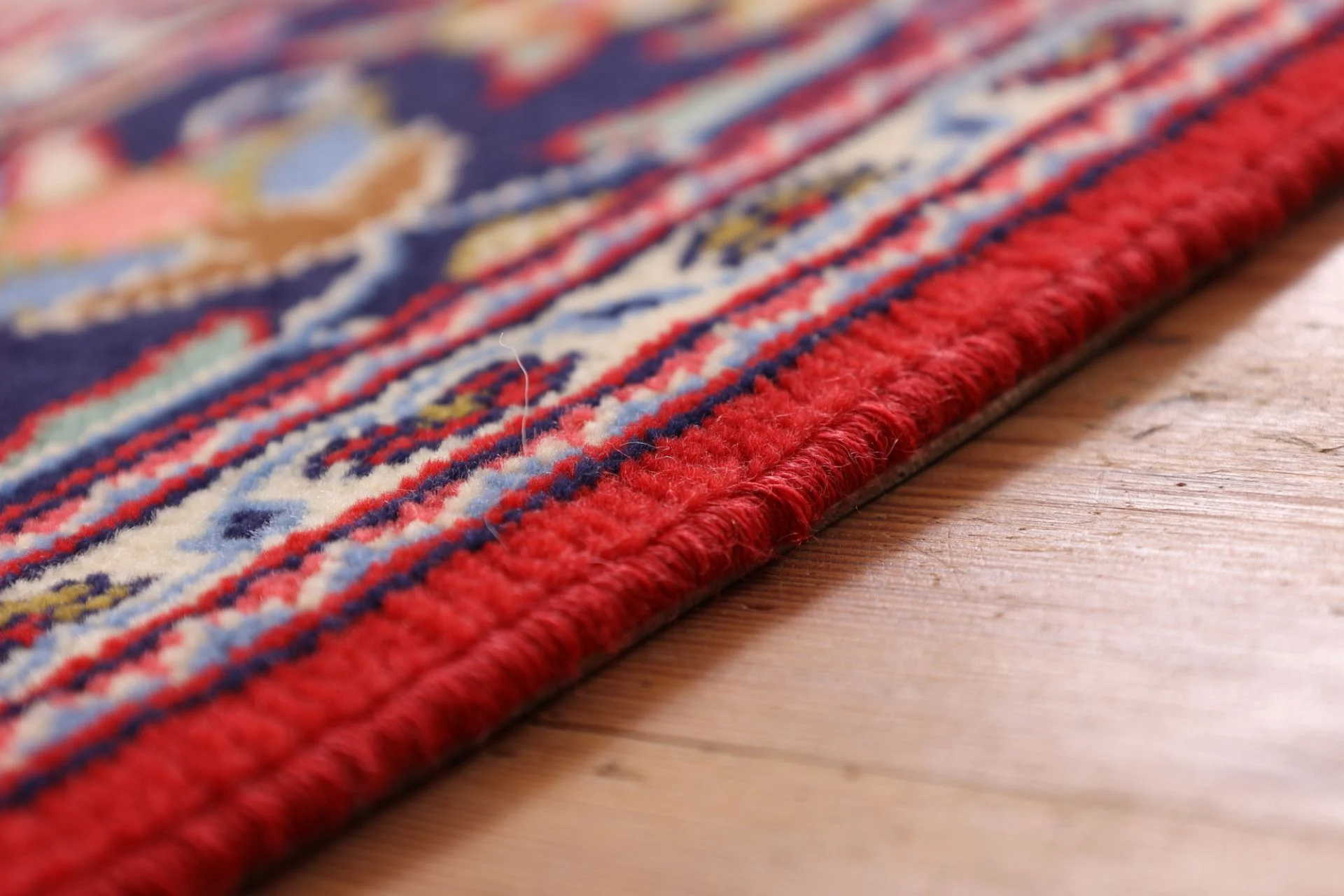 Hand-Knotted Qom Persian Rug, 131 × 199 cm, Wool - Image 6