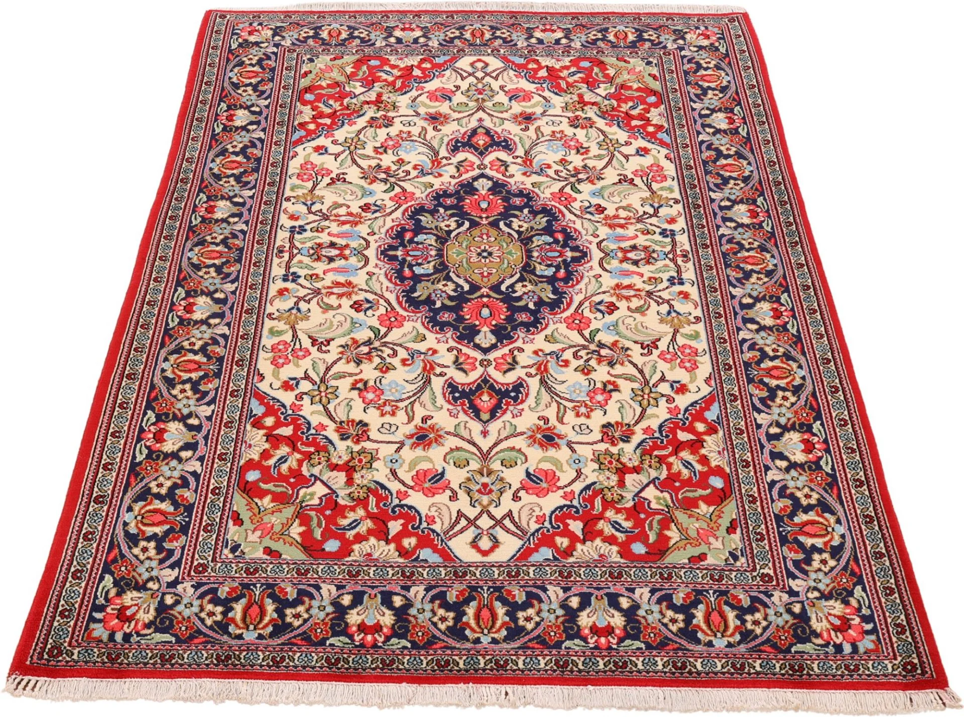 Qom Persian Rug 132 × 203 cm in Wool, hand-knotted - Image 3