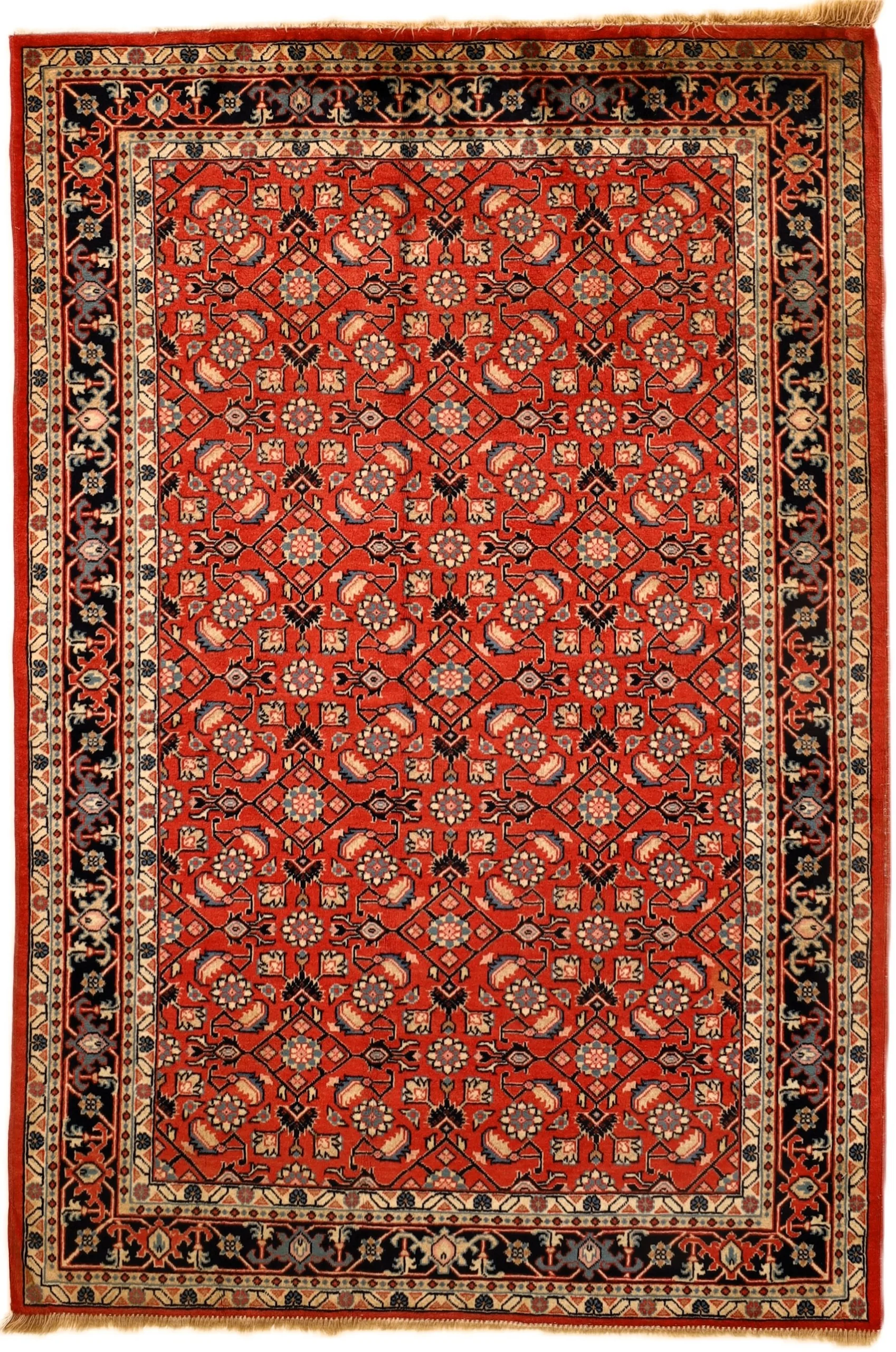 Persian Rug 175 × 119 cm in Wool, hand-knotted