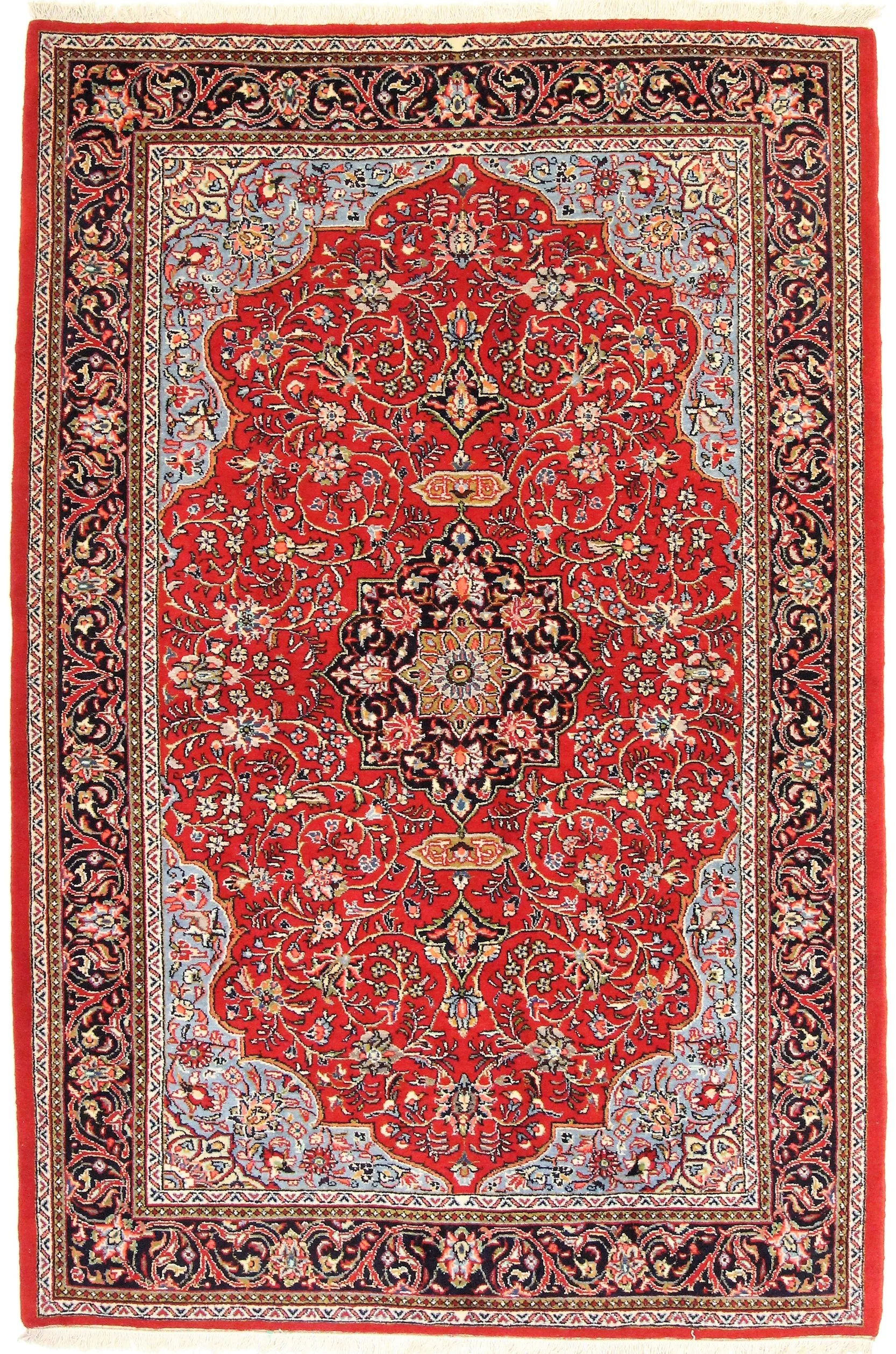Wool Sarouk Persian Rug 215 × 144 cm, hand-knotted