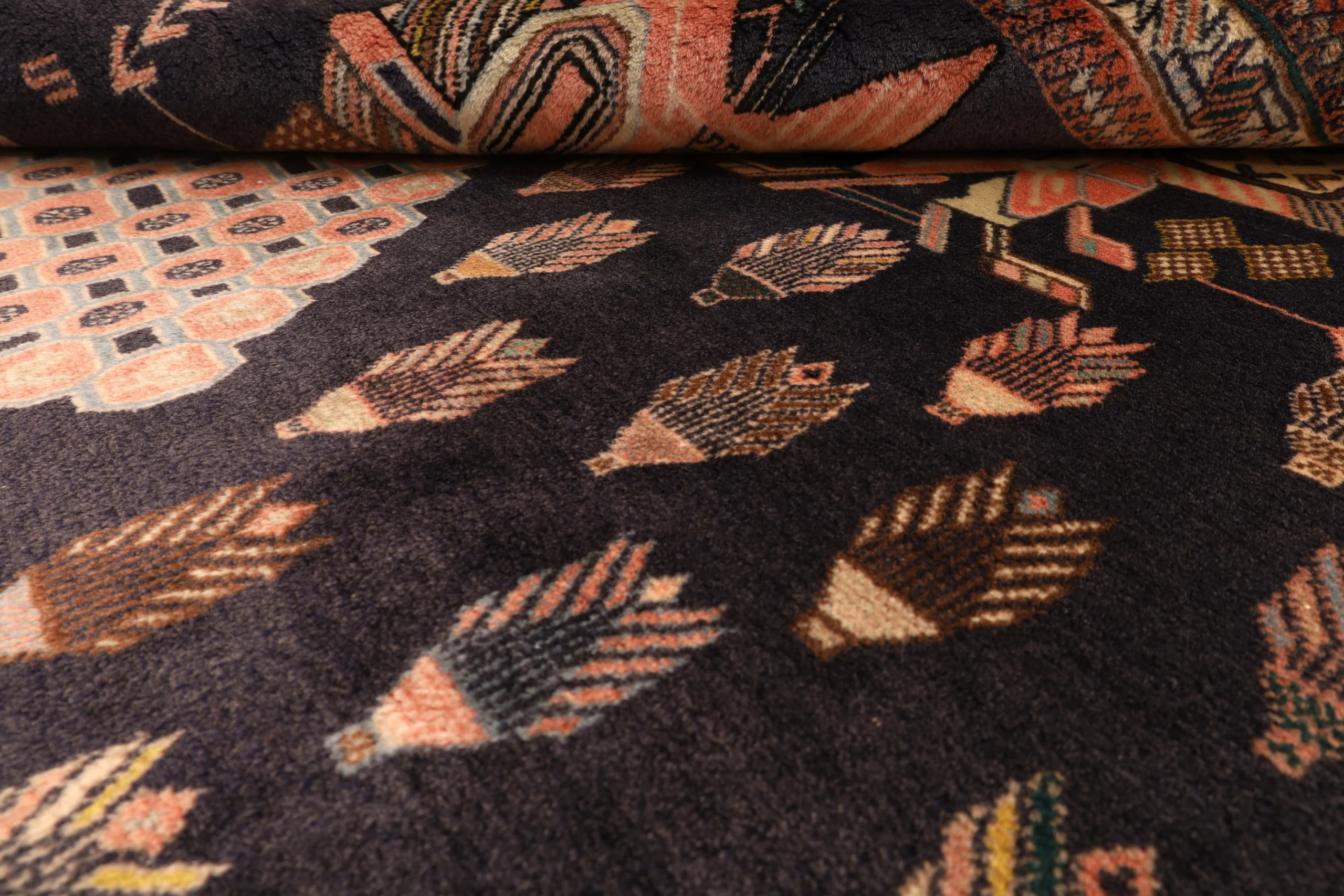 Wool Persian Rug 166 × 128 cm, hand-knotted - Image 9