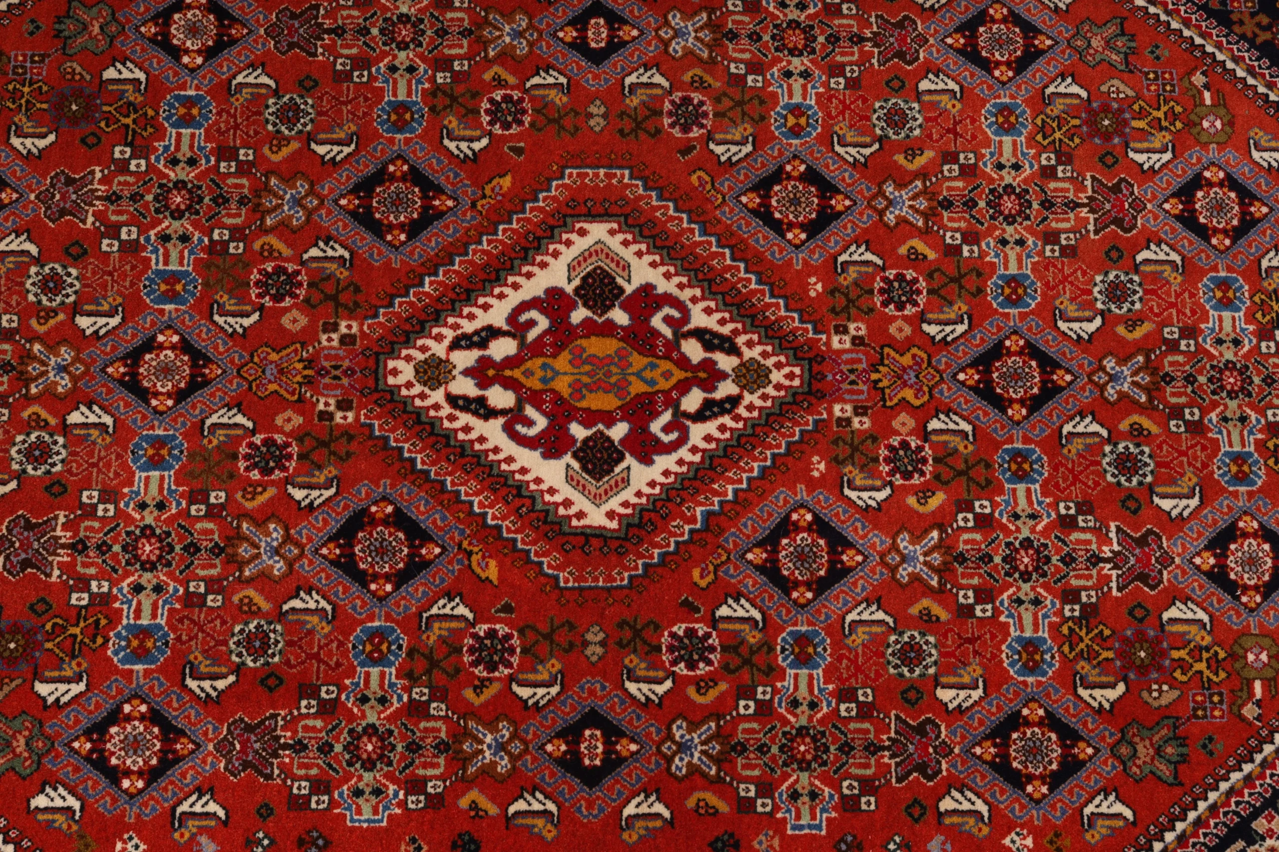 Qashqai Persian Rug 207 × 130 cm in Wool, hand-knotted - Image 5