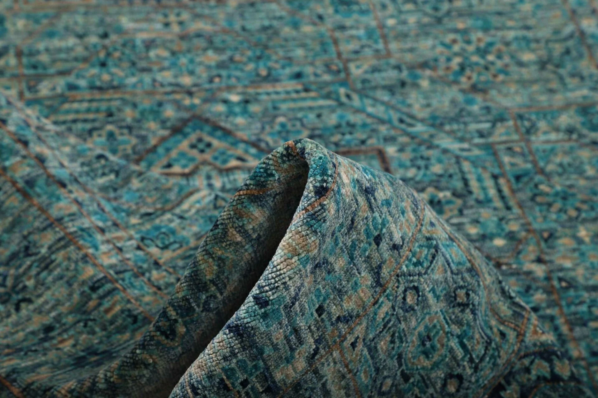 Hand-Knotted Mamluk Pakistani Rug, 126 × 178 cm, Wool - Image 9