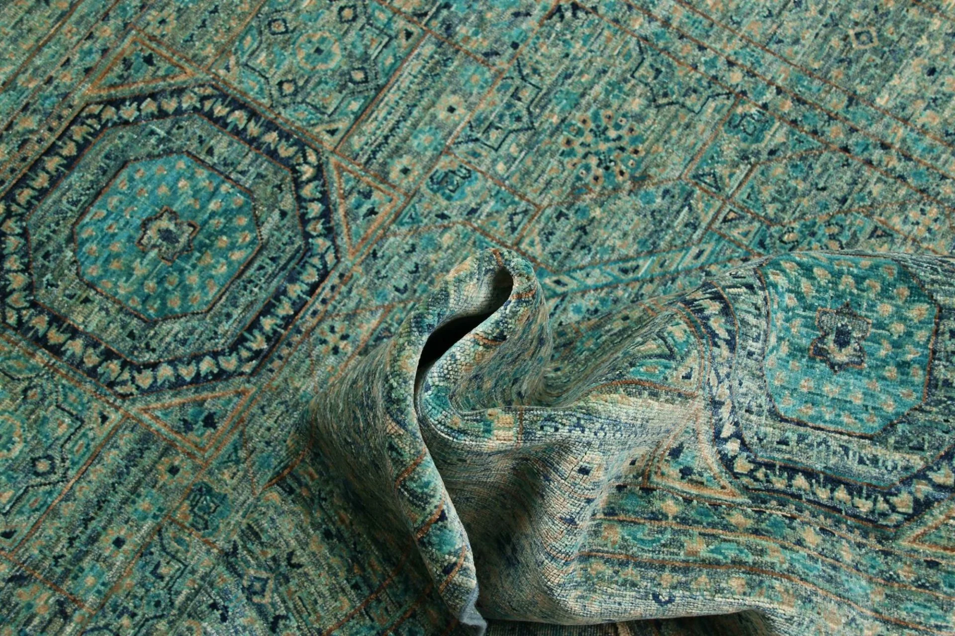 Hand-Knotted Mamluk Pakistani Rug, 126 × 178 cm, Wool - Image 10