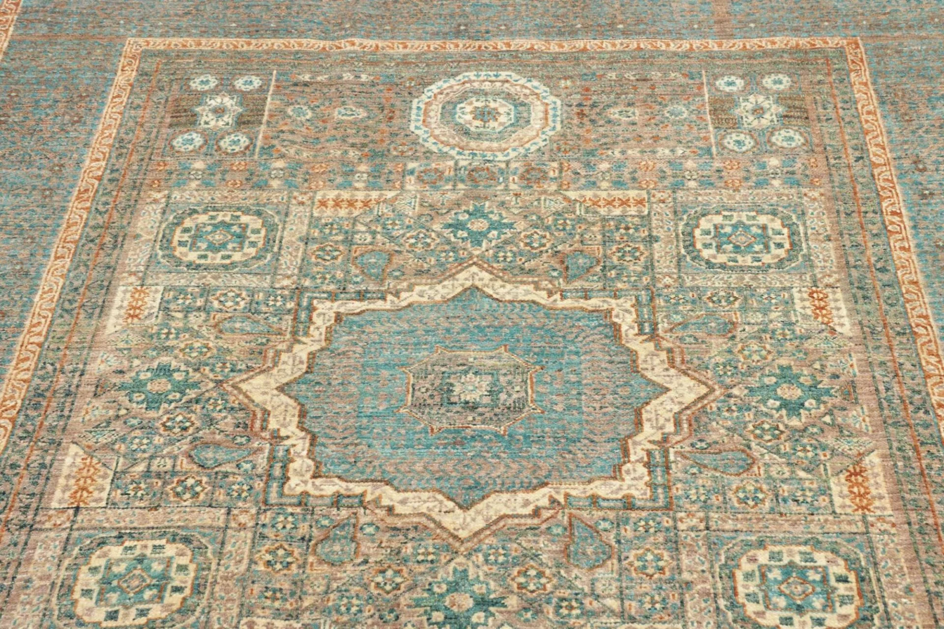 Wool Mamluk Pakistani Rug 148 × 189 cm, hand-knotted - Image 8