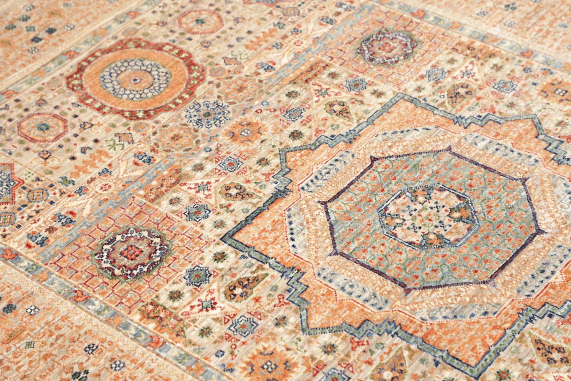 Hand-Knotted Mamluk Pakistani Rug, 124 × 179 cm, Wool - Image 7