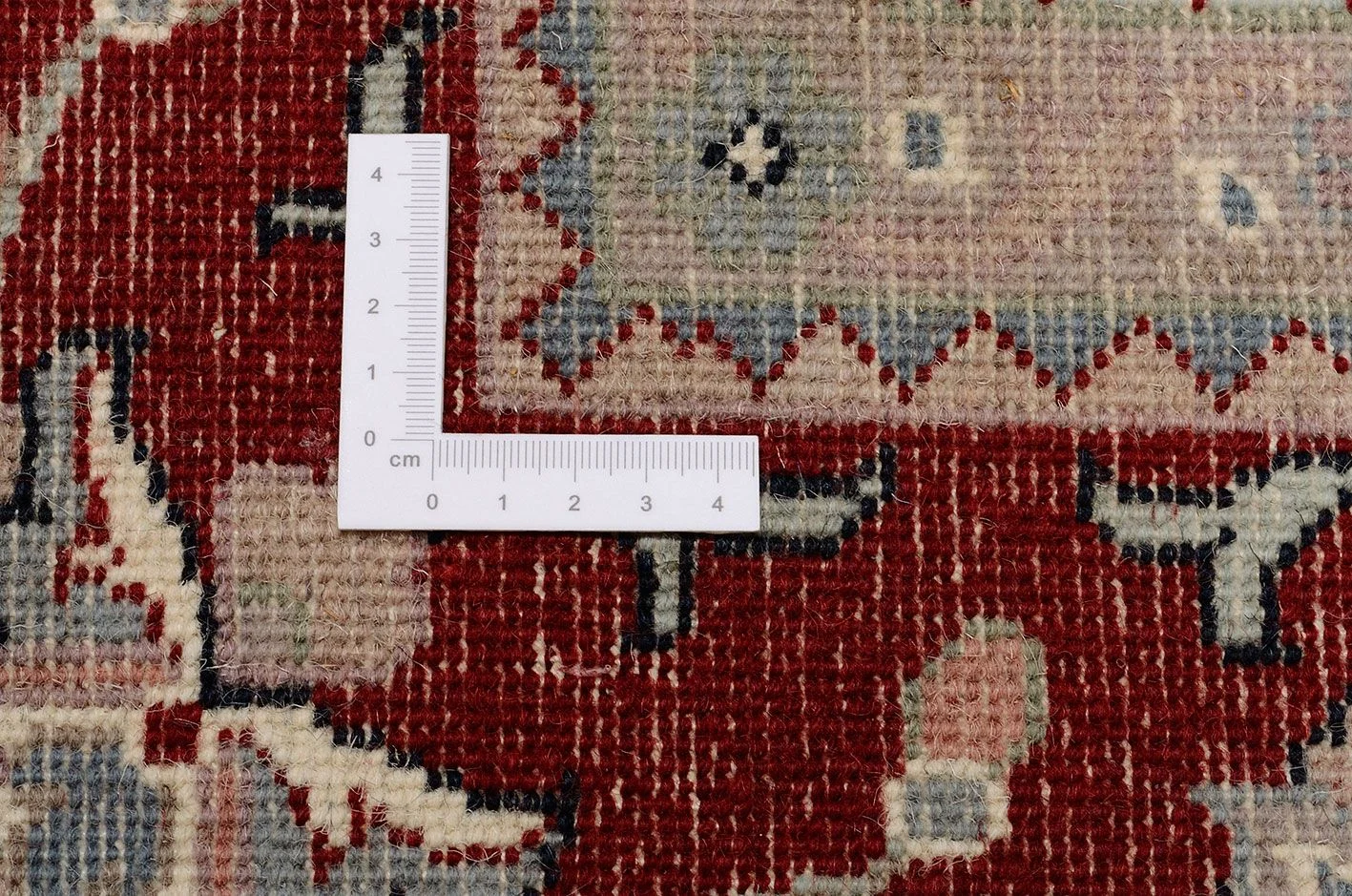 Isfahan Indian Rug 241 × 241 cm in Wool, hand-knotted - Image 3