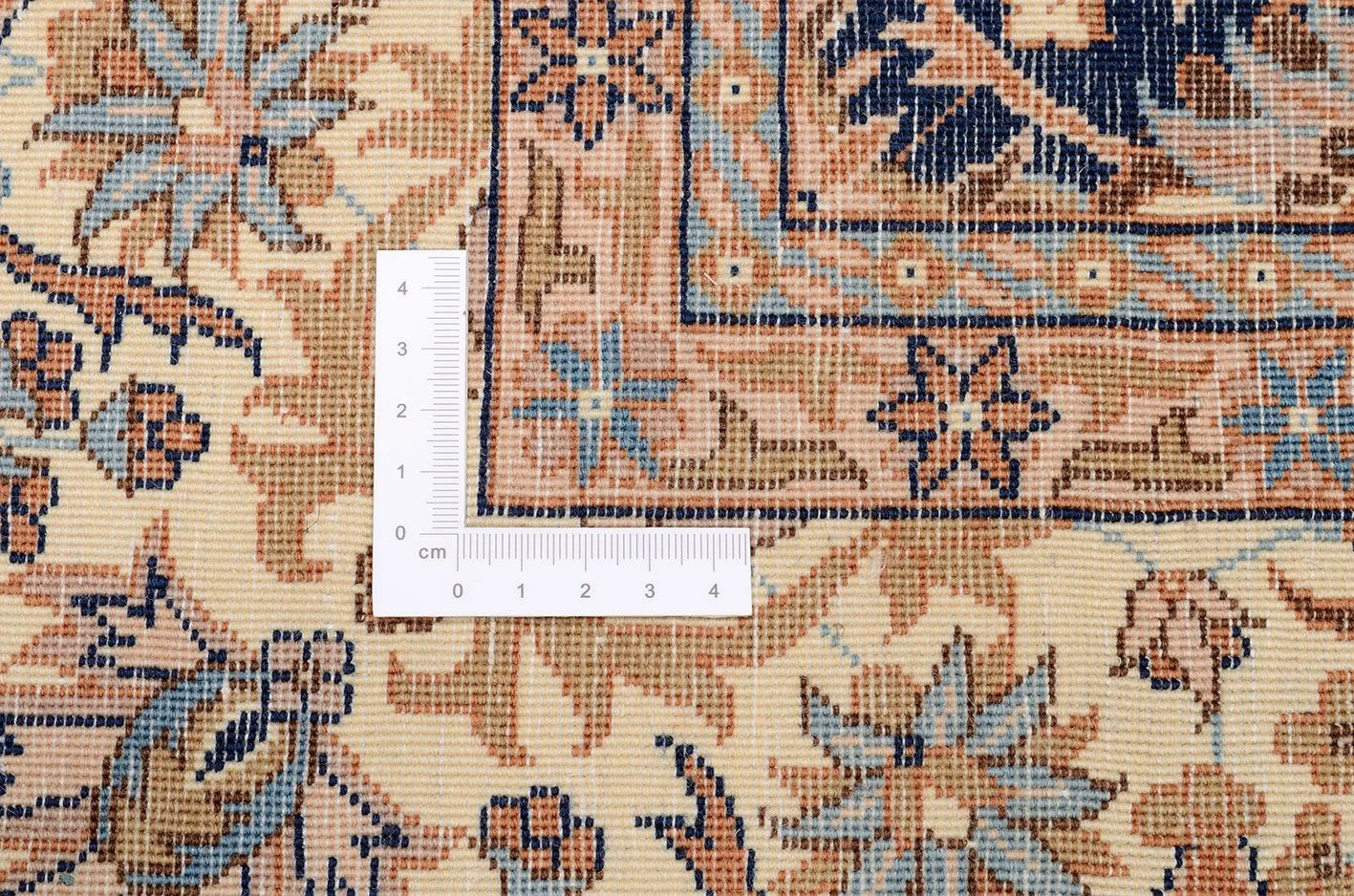 Hand-Knotted Tabriz Chinese Rug, 127 × 192 cm, Wool - Image 3