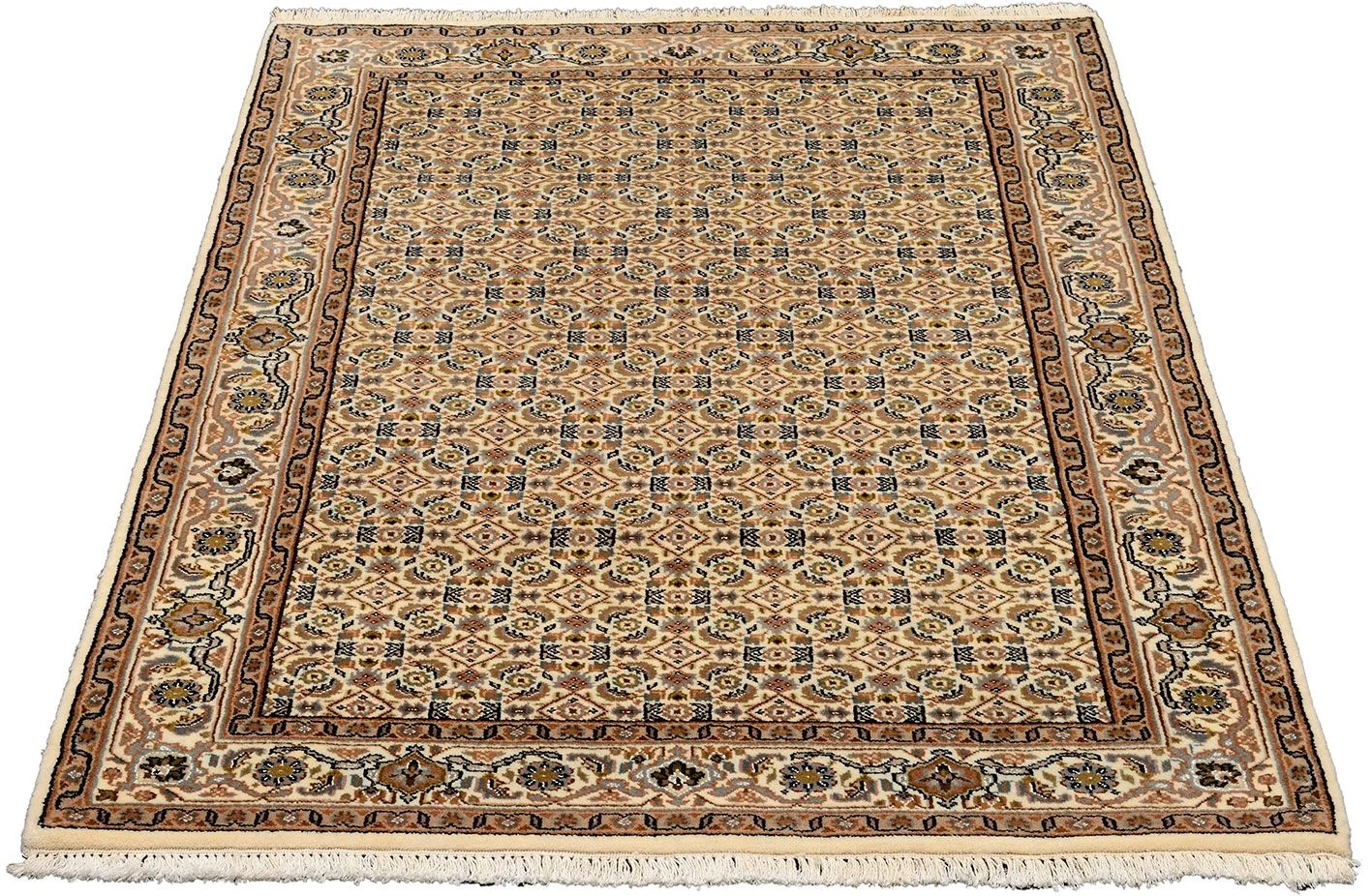 Alternative view of Bijar Indian Rug 121 × 183 cm in Wool & Silk, hand-knotted