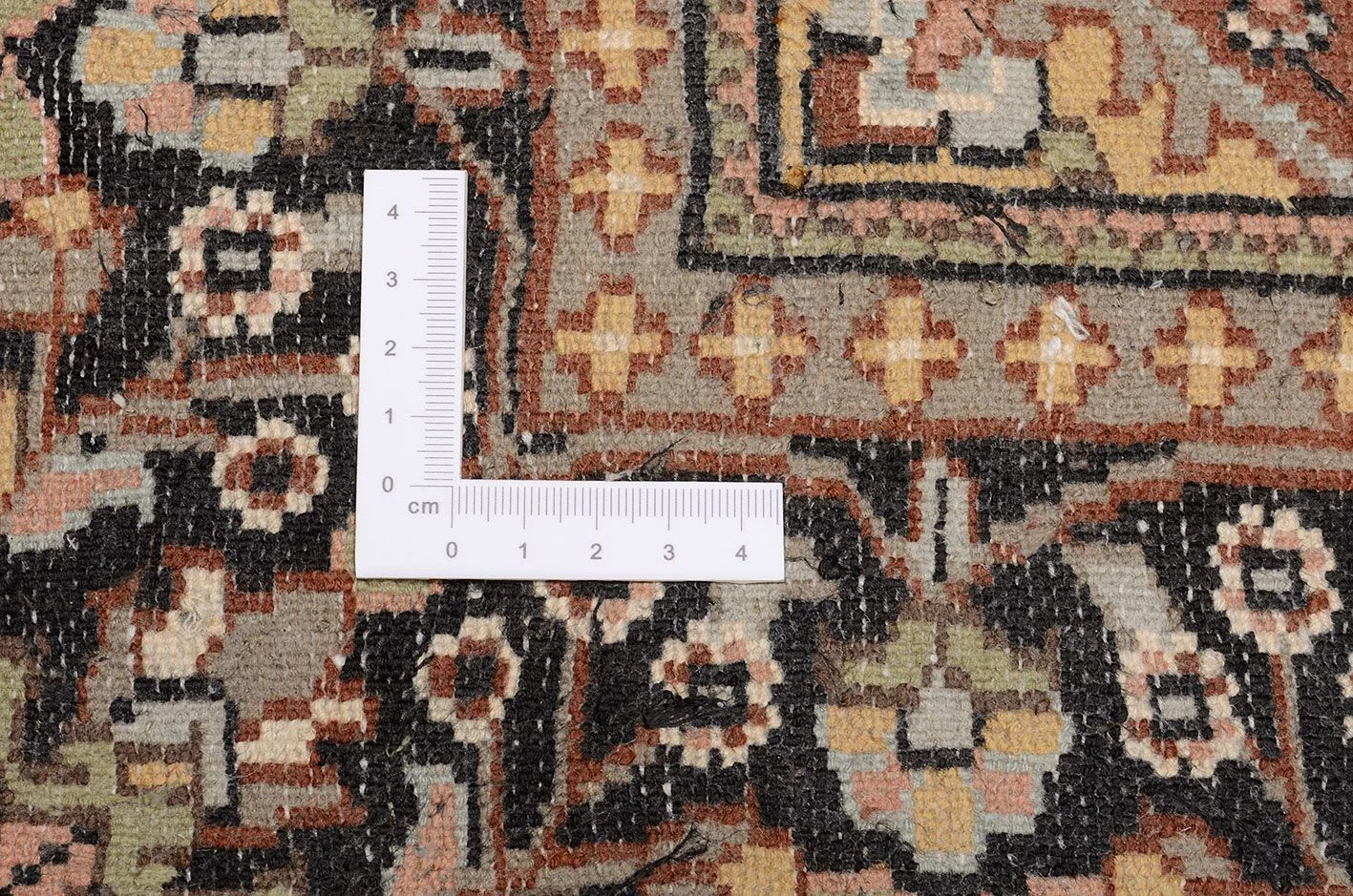 Hand-Knotted Indian Rug, 78 × 316 cm - Image 3