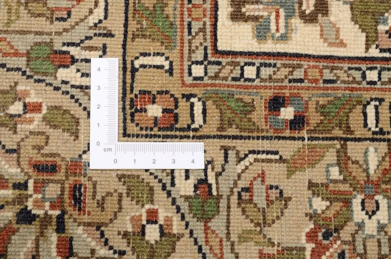 Tabriz Indian Rug 126 × 187 cm in Wool, hand-knotted - Image 3