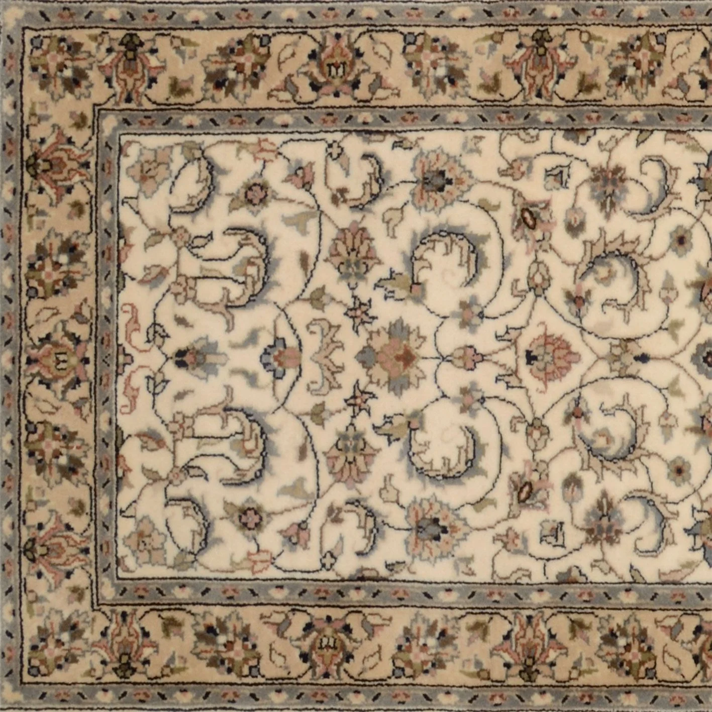 Wool Isfahan Indian Rug 75 × 270 cm, hand-knotted - Image 4