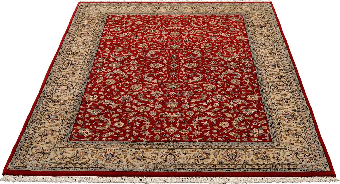 Alternative view of Isfahan Indian Rug 169 × 238 cm in Wool, hand-knotted