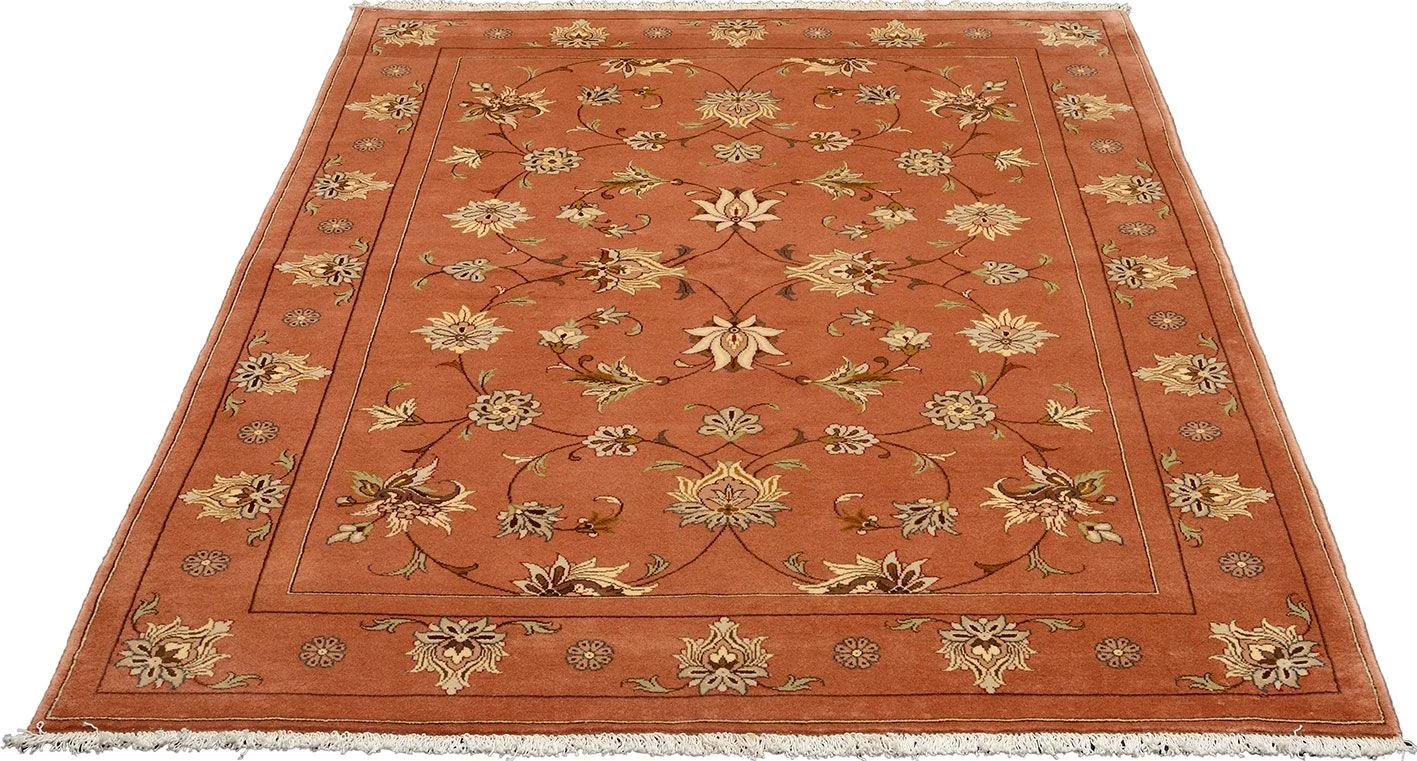 Alternative view of Tabriz Persian Rug 169 × 238 cm in Wool, hand-knotted