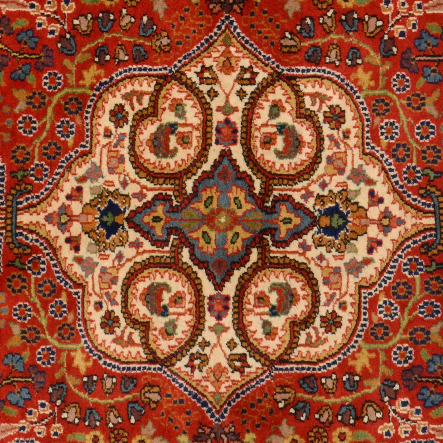 Afghan Rug 128 × 178 cm in Wool, hand-knotted - Image 4