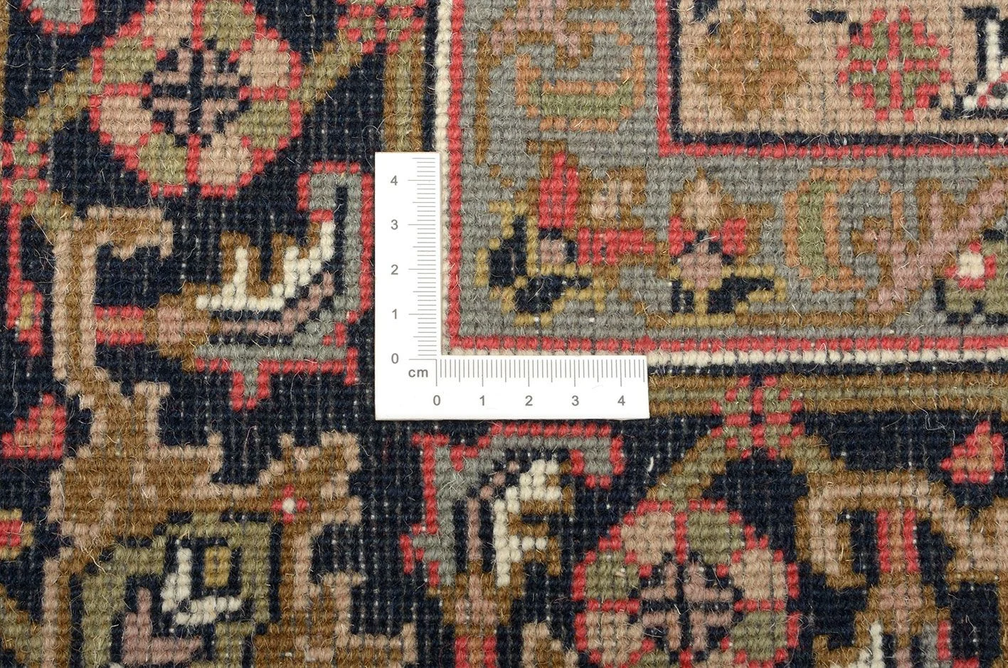 Bijar Indian Rug 170 × 241 cm in Wool, hand-knotted - Image 3