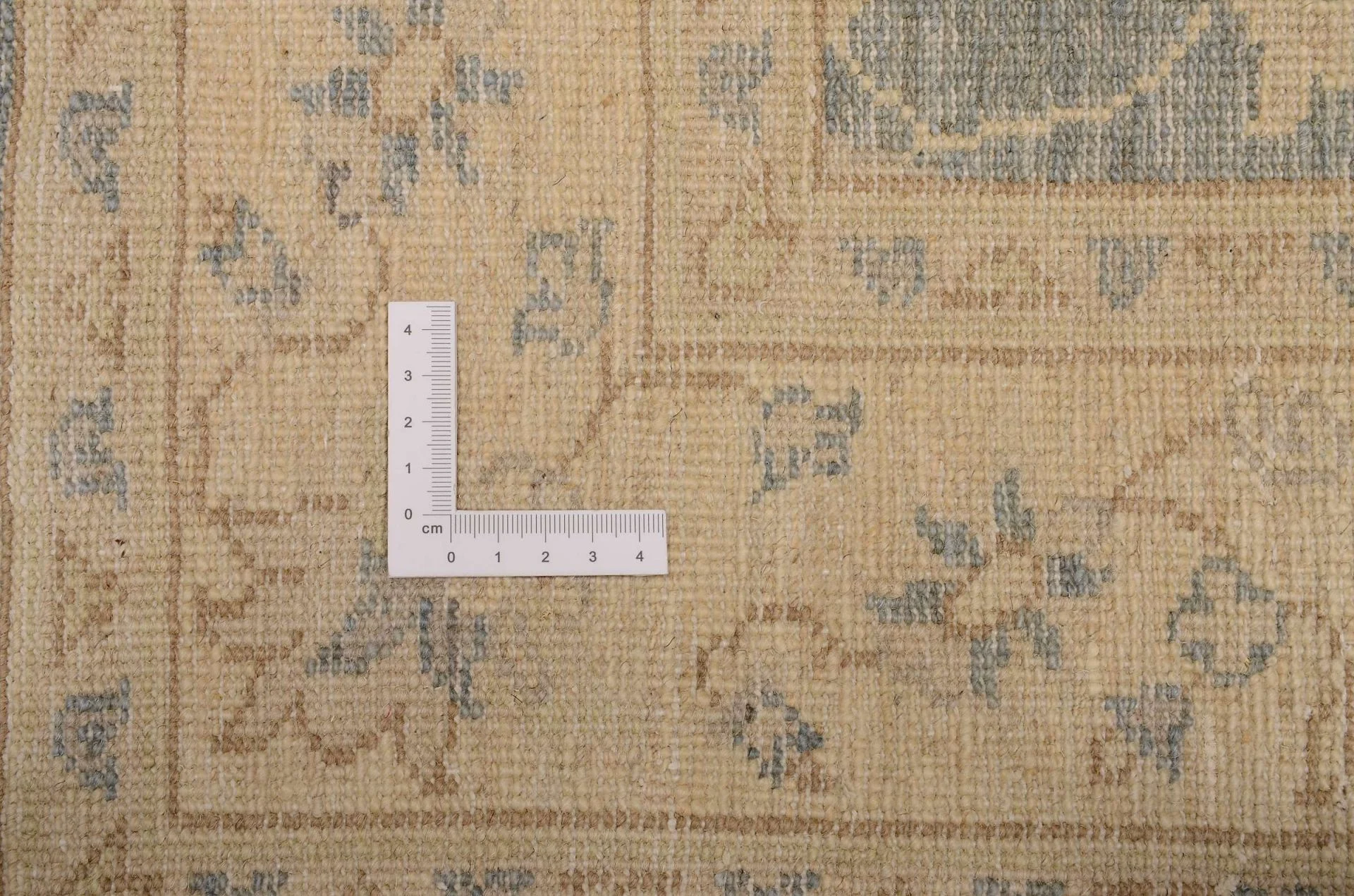 Wool Ziegler Pakistani Rug 123 × 175 cm, hand-knotted - Image 3
