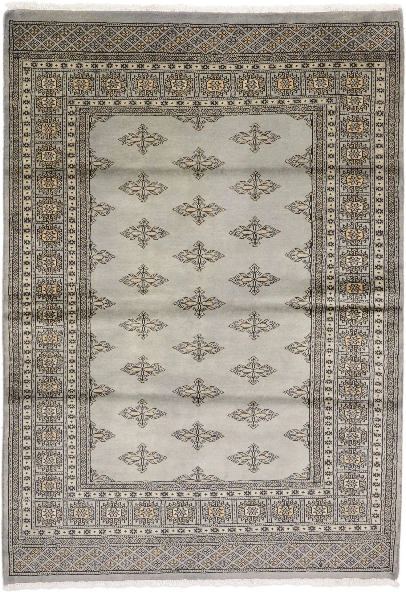 Wool Pakistani Rug 124 × 177 cm, hand-knotted