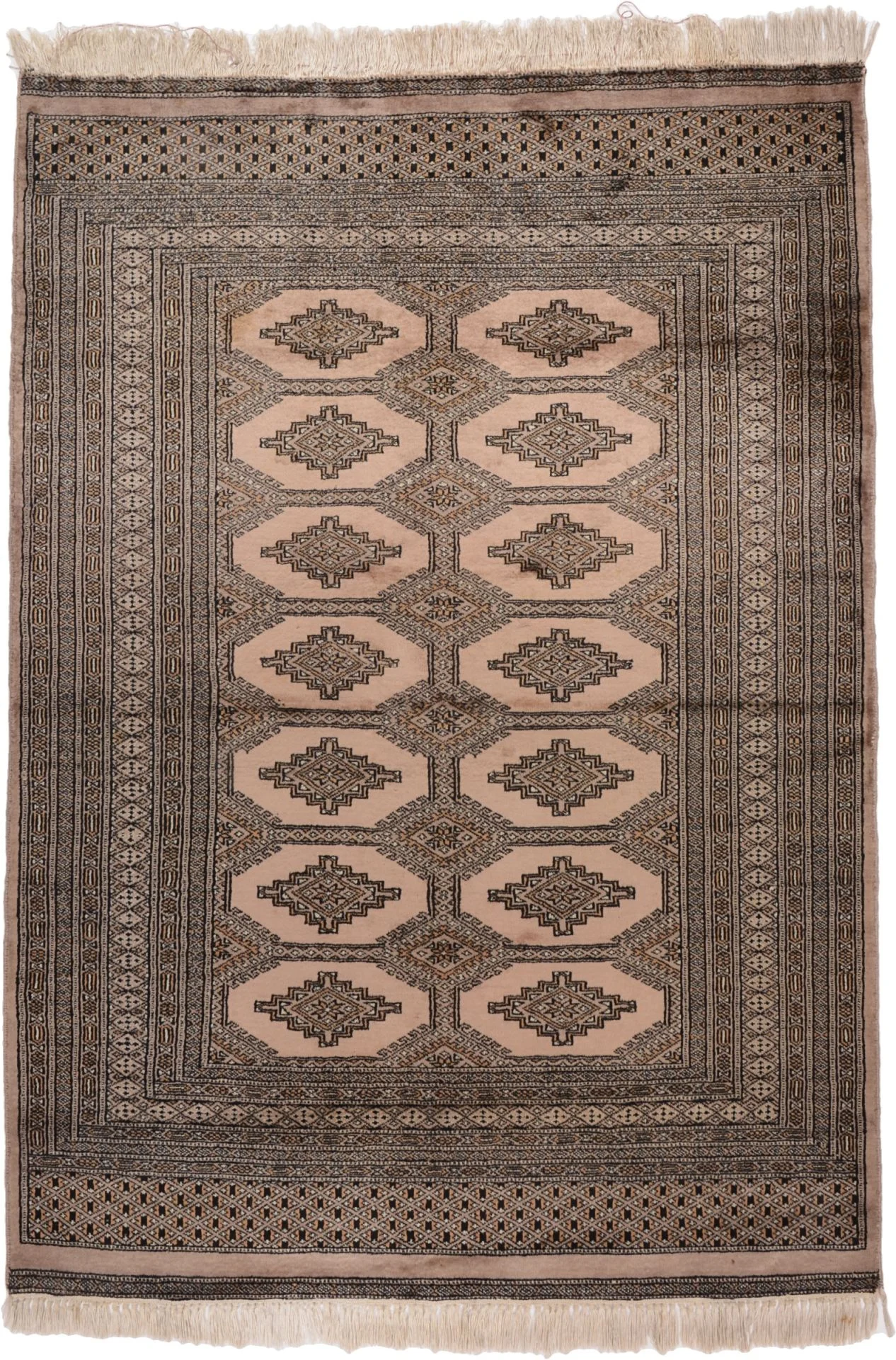 Wool Pakistani Rug 128 × 179 cm, hand-knotted