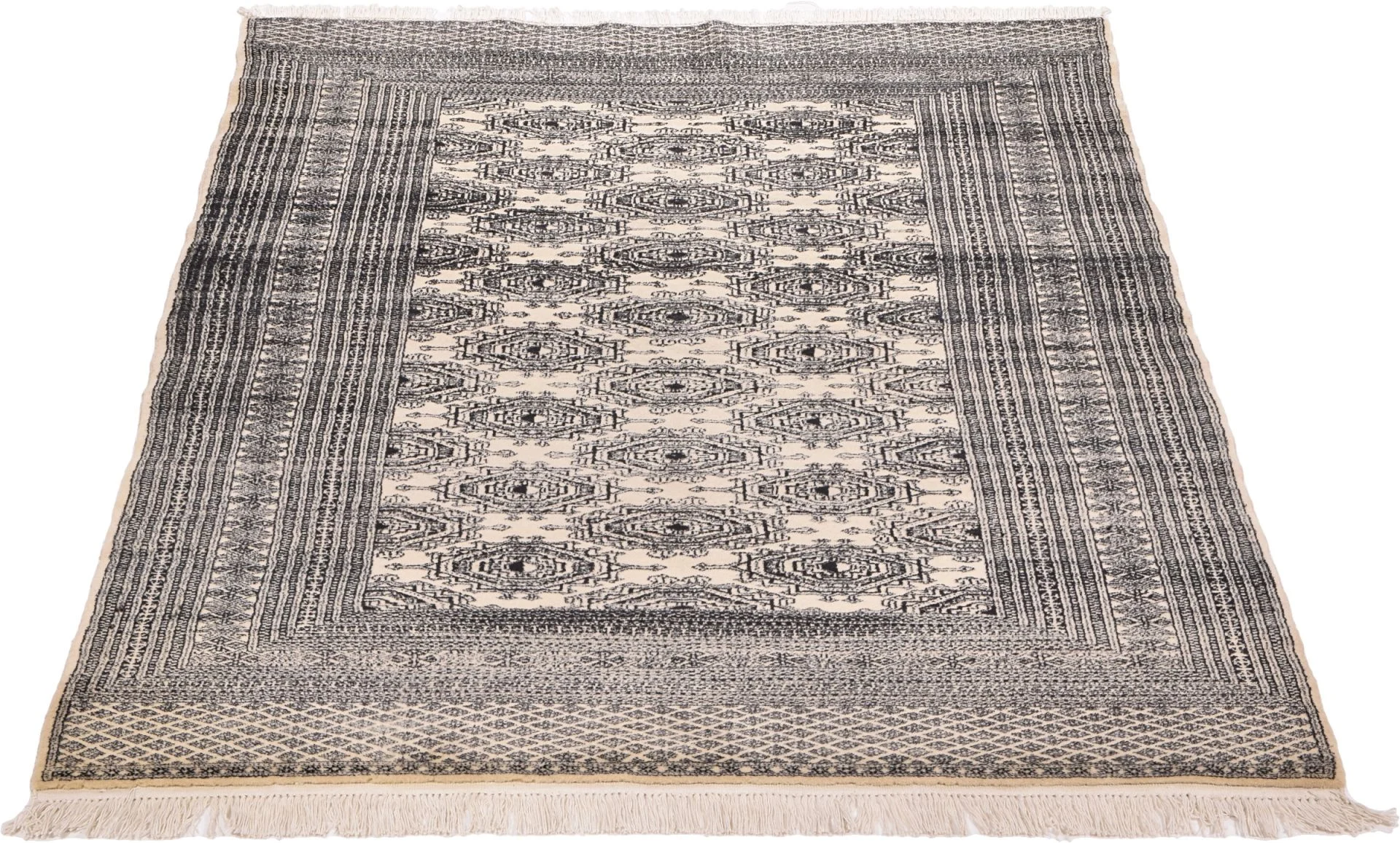 Alternative view of Pakistani Rug 130 × 186 cm in Wool, hand-knotted