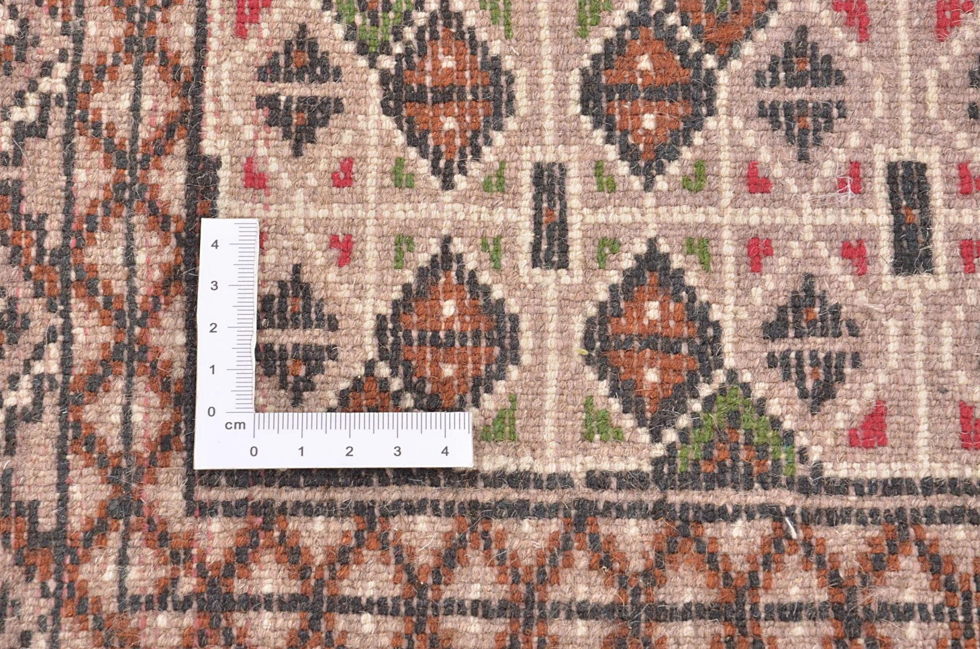 Wool Pakistani Rug 134 × 189 cm, hand-knotted - Image 4