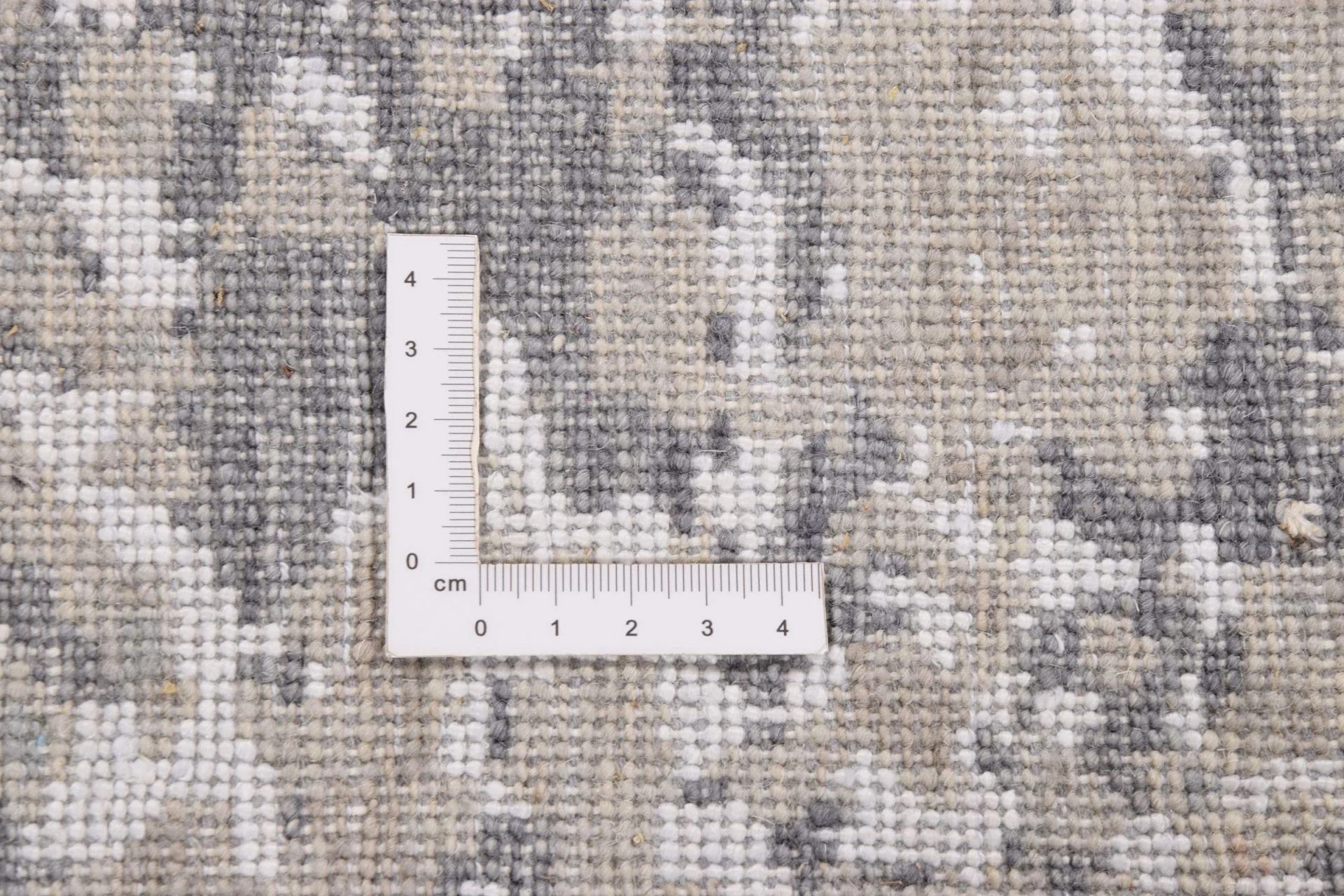 Hand-Knotted Indian Rug, 76 × 364 cm - Image 3