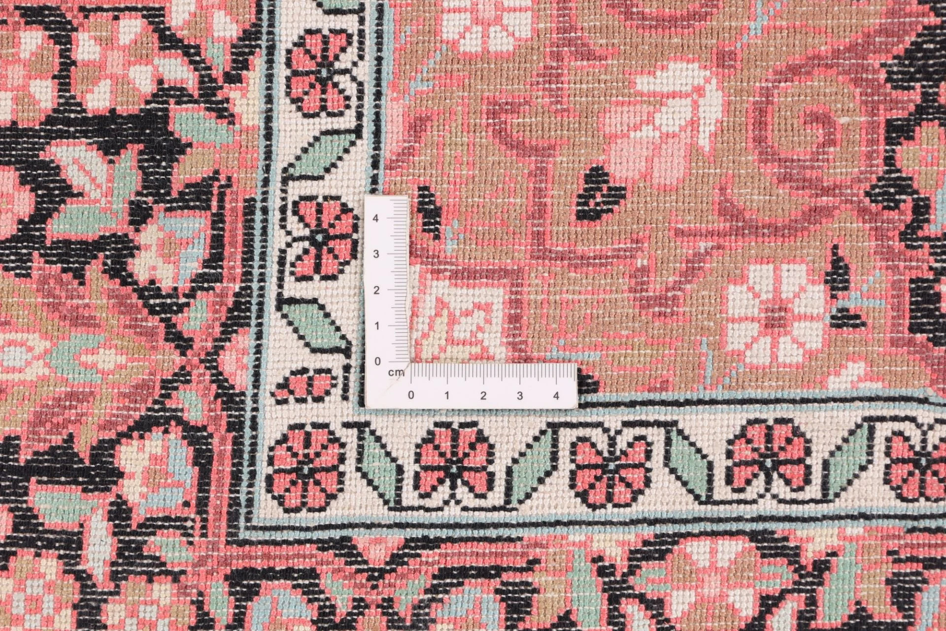Hand-Knotted Indian Rug, 193 × 123 cm, Wool - Image 9