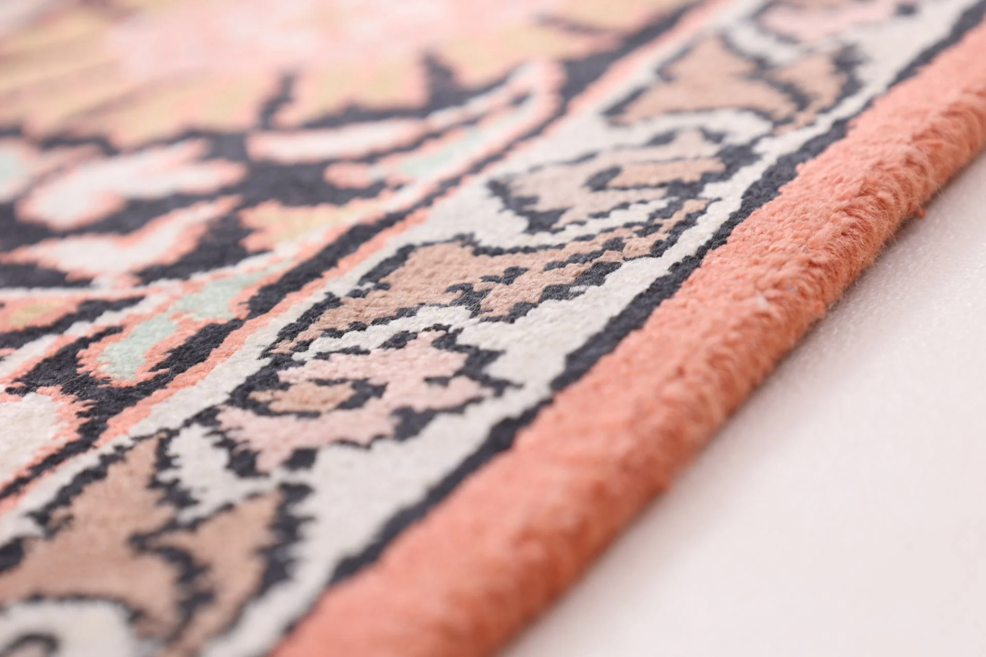Indian Rug 182 × 123 cm in Wool, hand-knotted - Image 6