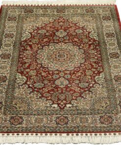 Qom Oriental Rug 152 × 91 cm, silk, hand-knotted — view 2