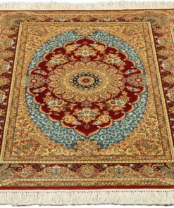 Qom Oriental Rug 133 × 94 cm, silk, hand-knotted — view 2