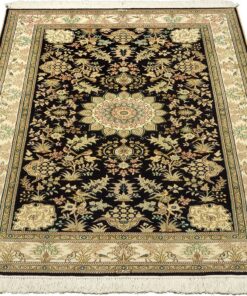 Qom Oriental Rug 157 × 95 cm, silk, hand-knotted — view 2