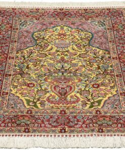 Hereke Oriental Rug 142 × 102 cm, silk, hand-knotted — view 2