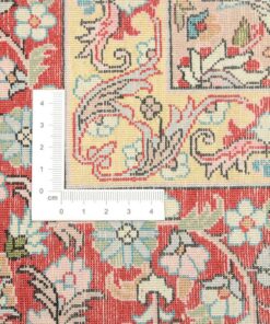 Hereke Oriental Rug 142 × 102 cm, silk, hand-knotted — view 3