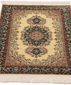 Hereke Oriental Rug 118 × 78 cm, silk, hand-knotted — view 2