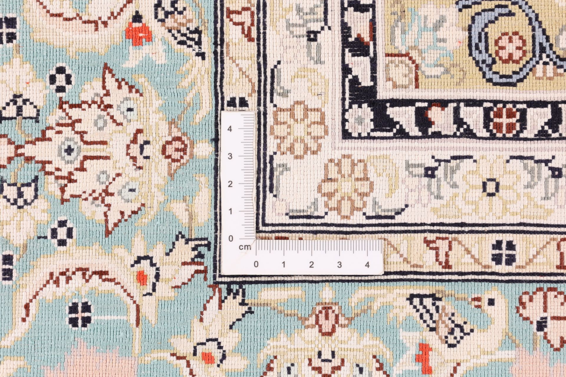 Hereke Oriental Rug 123 × 78 cm, silk, hand-knotted — view 9