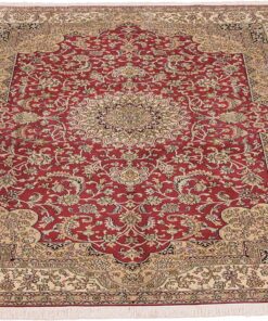 Kashmir Oriental Rug 212 × 157 cm, silk, hand-knotted — view 2