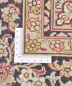 Kashmir Oriental Rug 212 × 157 cm, silk, hand-knotted — view 4