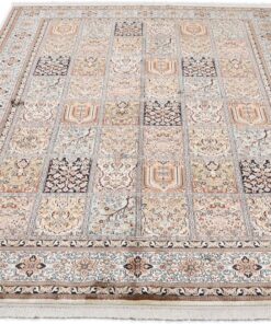 Kashmir Oriental Rug 246 × 172 cm, silk, hand-knotted — view 2