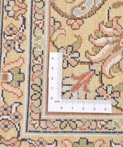 Kashmir Oriental Rug 246 × 175 cm, silk, hand-knotted — view 4