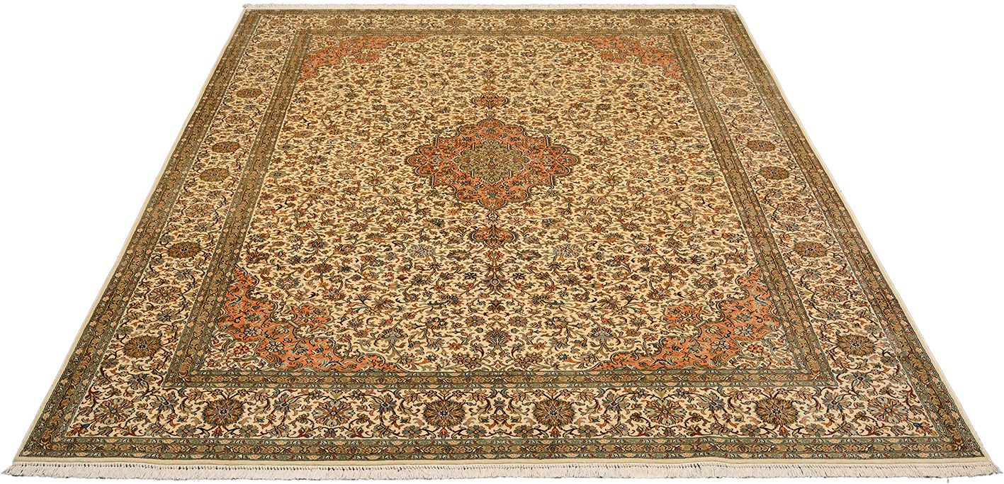 Kashmir Oriental Rug 313 × 221 cm, silk, hand-knotted — view 2